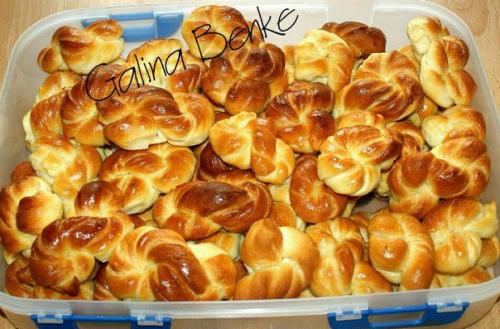 Сдобные булочки.  ниv?  Булочки вкусные и нежные, долго хранятся, можно замораживать.