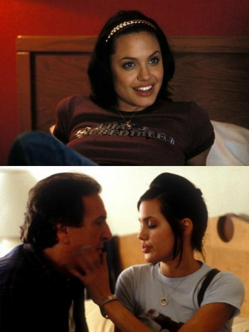 Луна Пустыни (1996) - одна из первых лент с участием 20-летней Анджелины Джоли, где она исполняет роль таинственной девушки по имени Элли. 01