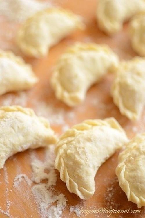 Сырные пирожки с яблочной начинкой. 04