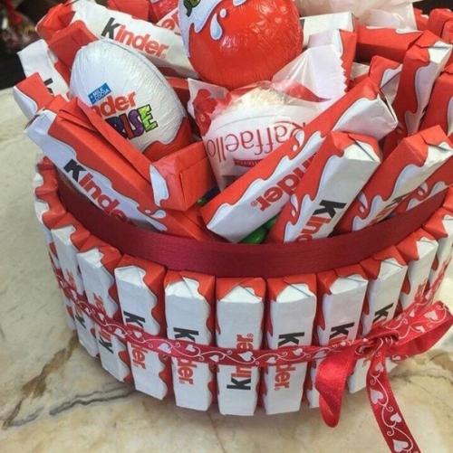 Анука. Прочла, что только 1% людей может согнуть безымянный палец не шевеля при этом остальными. 04