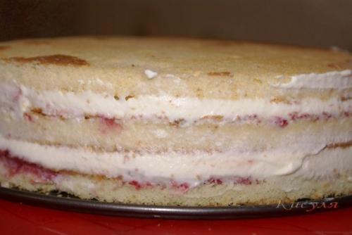 Клубнично - малиновый торт. 01
