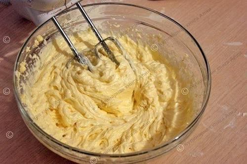 Медовое пирожное с начинкой. 01