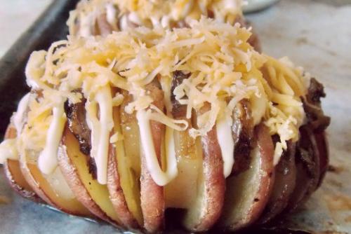 Картошка - гармошка. Печеный картофель с салом под сырной корочкой. 03 Картошка - гармошка. Печеный картофель с салом под сырной корочкой. 03