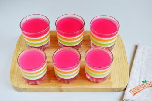 Слоеное желе в стаканчиках. 06