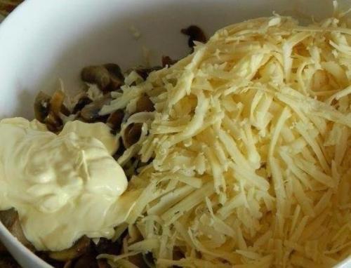 Грибной салат с курицей. 05