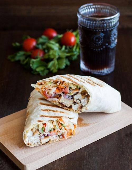 Вкусная домашняя шаурма.