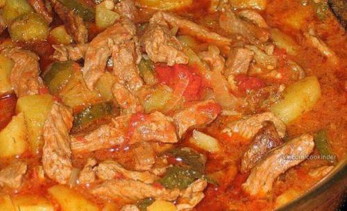 Азу по-татарски.  Ингредиенты: