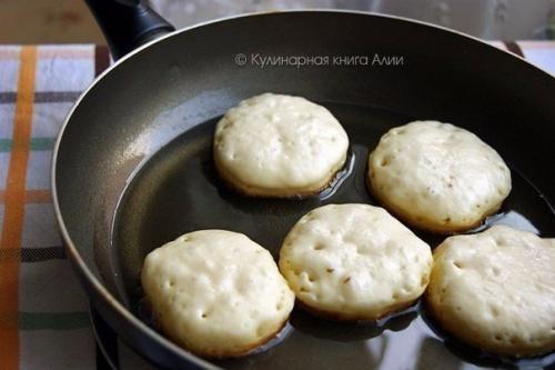 Самые вкусные оладушки: получаются пышные и с хрустящей корочкой! 04 Самые вкусные оладушки: получаются пышные и с хрустящей корочкой! 04