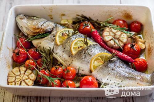 Сибас, запеченный с помидорами и чесноком. 04 Сибас, запеченный с помидорами и чесноком. 04