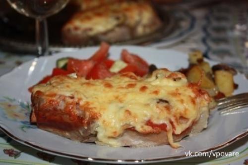 Мясо в фольге с грибами и помидорами. 06