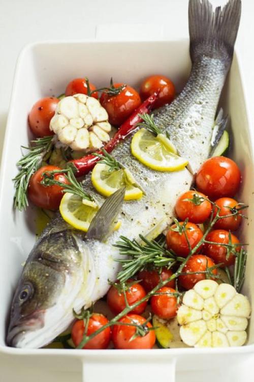 Сибас, запеченный с помидорами и чесноком. 03 Сибас, запеченный с помидорами и чесноком. 03