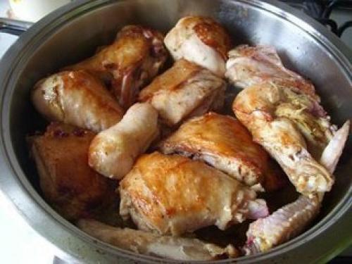 Ароматная курица с кабачками в соусе. 01