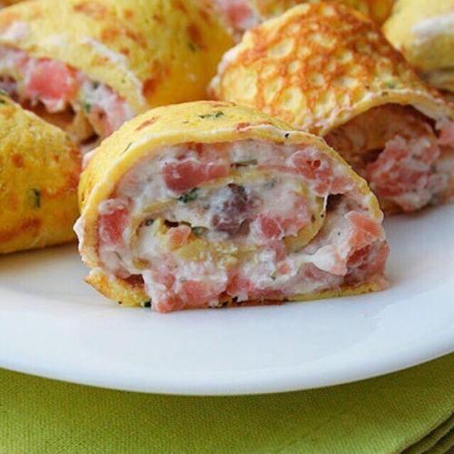 Ролл из овсяного блинчика и 8 вариантов вкуснейших начинку для него!