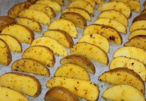 Картофель по-деревенски. Ингредиенты: 04 Картофель по-деревенски. Ингредиенты: 04