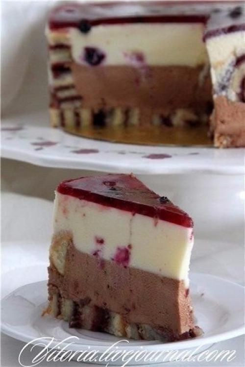 Вкусный тортик.  Ингредиенты (на форму диаметром 20 см: 07