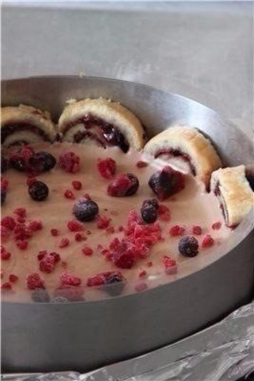 Вкусный тортик.  Ингредиенты (на форму диаметром 20 см: 06