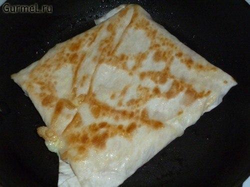 Ёка - гениальный сырный омлет в лаваше. 04