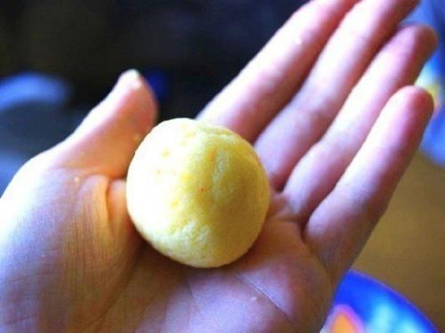 Сырные шарики жареные с чесноком? 02