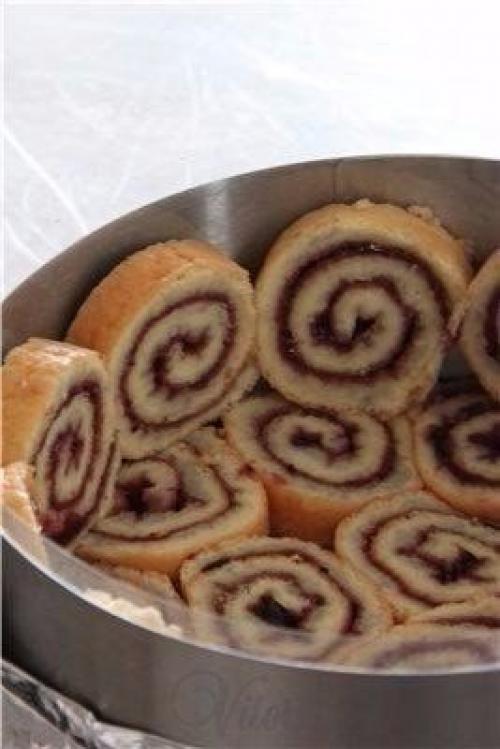 Вкусный тортик.  Ингредиенты (на форму диаметром 20 см: 05