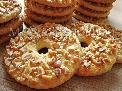 Песочные кольца с орехами.