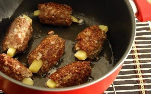 Котлетки Экономные.  Ингредиенты: 04