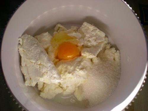 Рулет банановый с творогом. 01