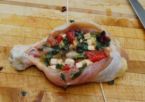 Фаршированные куриные голени. 07