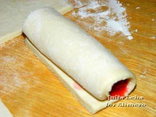 Слоёные трубочки с малиной. 05