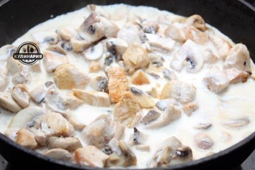 Курица с грибами в сливочном соусе. 06