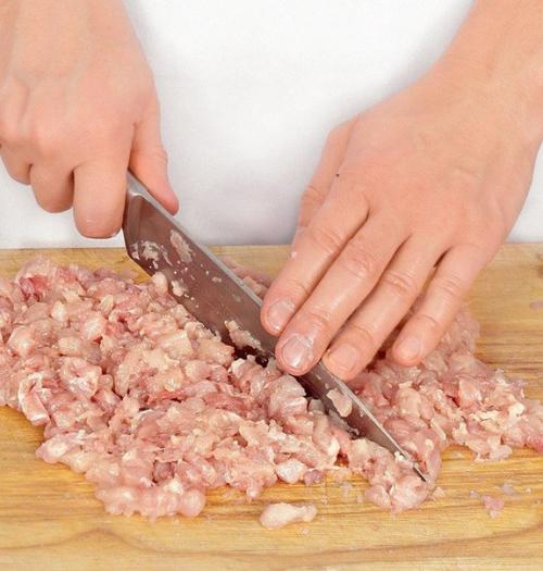 Пожарские котлеты.  Ингредиенты: 04