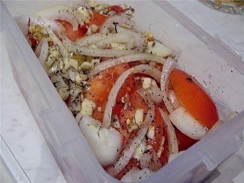 Очень вкусная, быстрая и ароматная закуска из помидор!