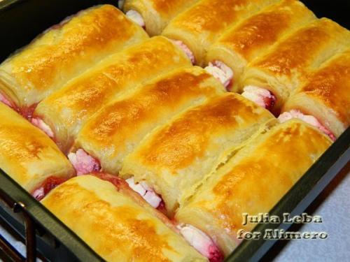 Слоёные трубочки с малиной. 07