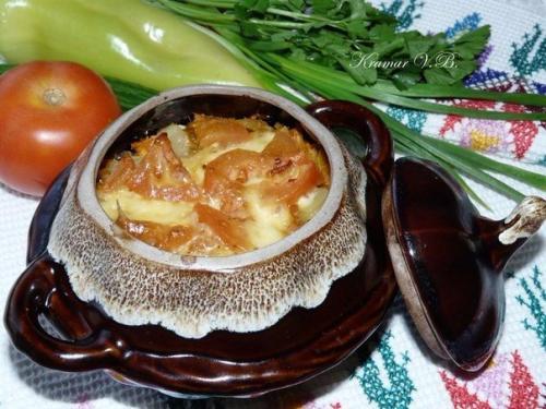 Свинина с картофелем в горшочке. Свинина с картофелем в горшочке.