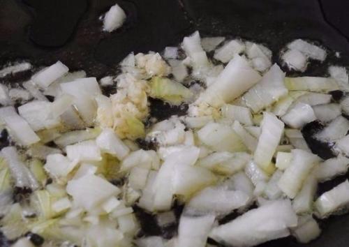 Очень вкусно и сытно накормить большую компанию можно с помощью этого блюда! 02