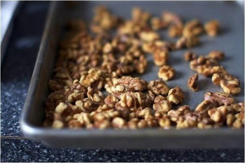 Пирог из грецких орехов с джемом? 03