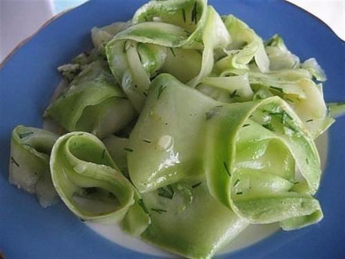 Кабачки закусочные маринованные по - светински.