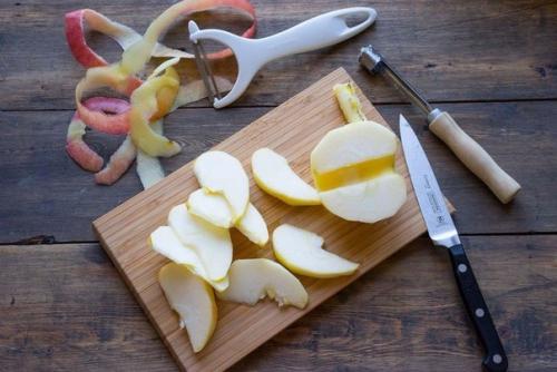 Яблочные бисквиты с соусом. 01