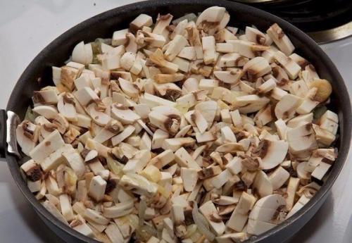 Рулеты из свинины с грибами. 02