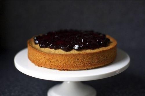 Пирог из грецких орехов с джемом? 06