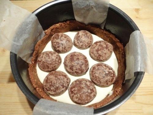 Творожный чизкейк с шоколадными пряниками. 05