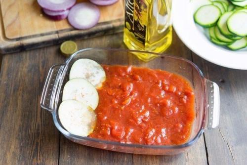 Рататуй.  Ингредиенты:   Цукини. 06