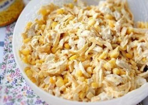 Салат с курицей и яичными блинчиками?