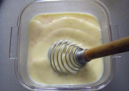 Пышный омлет.  Ингредиенты: 03