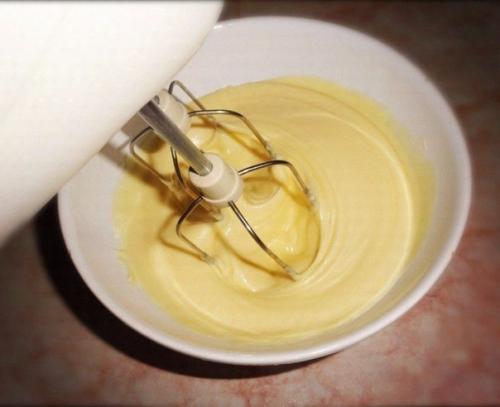 Банановый рулет.  Ингредиенты: 03