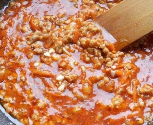 Спагетти с фаршем и томатной пастой? 04