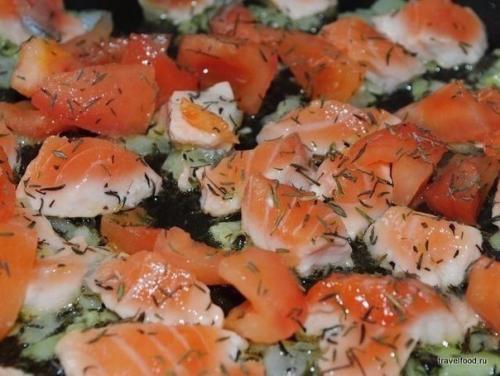 Фетучини с семгой в сливочном соусе. 03