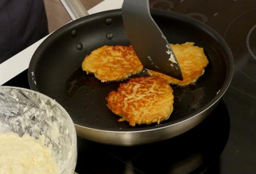 Боксти.  Ингредиенты:  Пшеничная мука 270 г.