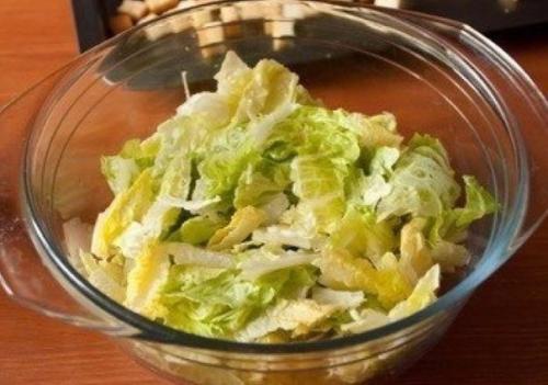 Салат Цезарь с курицей. 04