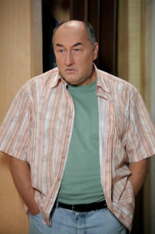 Мне кажется, что с этим годом что-то не так. 05