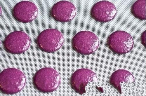 Черничные макарон.  Ингредиенты: 08